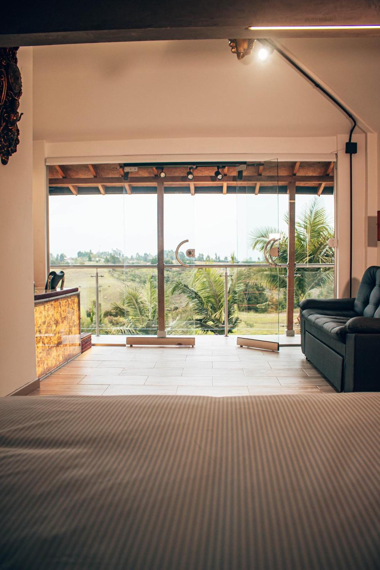 Oeroek Hotel Rionegro Luaran gambar